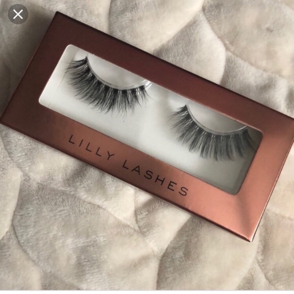 ‼️Make an offer‼️Lilly Lashes